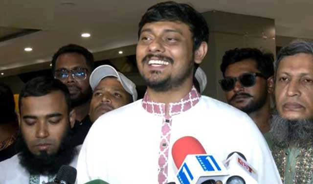 নাসীরুদ্দীন পাটওয়ারী। ছবি: ভিডিও থেকে নেওয়া