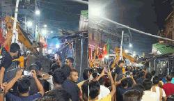 কলকাতায় মাংসের দোকানে বুলডোজার চালালো বিজেপি সমর্থকরা