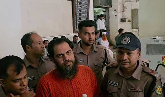 দেশ টেলিভিশনের সাবেক ব্যবস্থাপনা পরিচালক (এমডি) মো. আরিফ হাসানকে গ্রেফতার দেখিয়েছেন আদালত। ছবি: সংগৃহীত