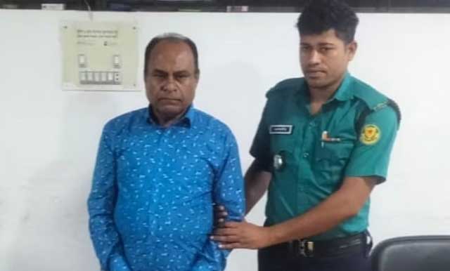  গ্রেফতার মো. আজিজ মোল্লা। ছবি: সংগৃহীত