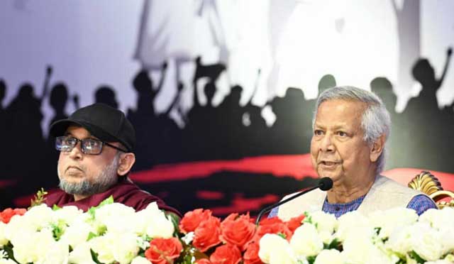  বাংলা একাডেমিতে অমর একুশে বইমেলা-২০২৫ এর উদ্বোধনী অনুষ্ঠানে বক্তব্য রাখেন প্রধান উপদেষ্টা ড. মুহাম্মদ ইউনূস। ছবি: পিআইডি