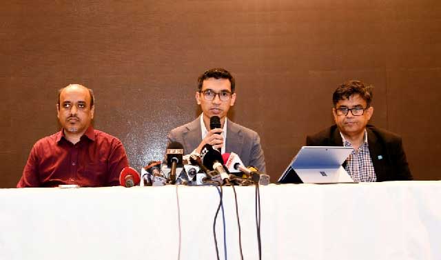রোববার রাজধানীর ফরেন সার্ভিস একাডেমিতে সংবাদ সম্মেলনে কথা বলেন বিডা’র নির্বাহী চেয়ারম্যান চৌধুরী আশিক মাহমুদ বিন হারুন। ছবি: প্রধান উপদেষ্টার প্রেস উইং