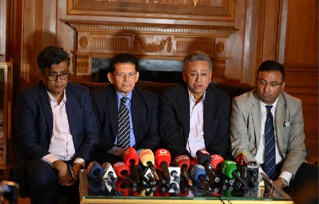 ড. মুহাম্মদ ইউনূস ও তারেক রহমানের বৈঠকের পর অনুষ্ঠিত যৌথ সংবাদ সম্মেলন। ছবি: প্রধান উপদেষ্টার প্রেস উইং