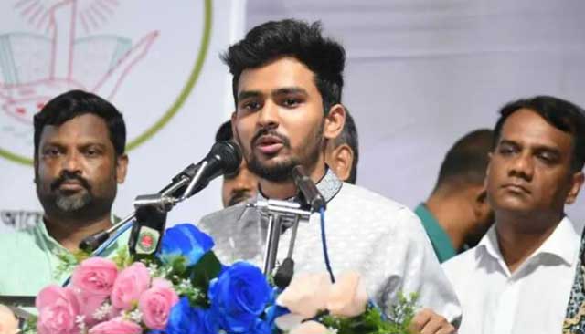 উপদেষ্টা আসিফ মাহমুদ। ফাইল ছবি