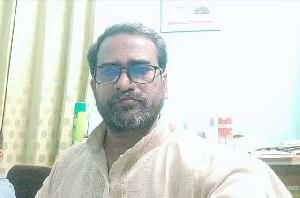 মেহেরপুরে সাংবাদিক পরিচয়ে চাঁদাবাজি, গণপিটুনির পর পুলিশে সোপর্দ