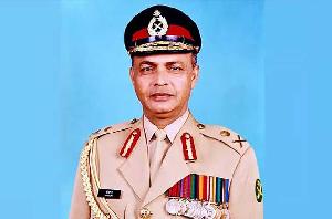 সাবেক সেনাপ্রধান এম হারুন-অর-রশীদ মারা গেছেন 