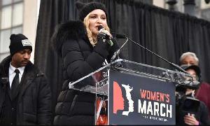 ফিলিস্তিনি শিশুদের দুর্দশা সইতে পারছেন না ‘মা’ ম্যাডোনা, পোপকে গাজা সফরের অনুরোধ