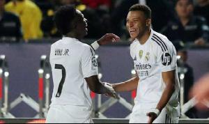 এমবাপের হ্যাটট্রিকে রিয়ালের বড় জয়